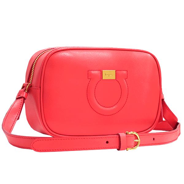 FERRAGAMO（フェラガモ） 送料無料 本物 極美品 ショルダーバッグ