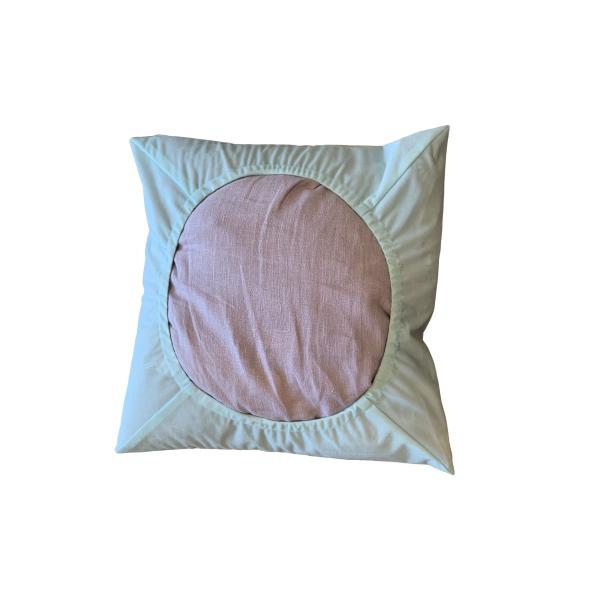 車椅子クッションをしっかリカバー防水生地で失禁対応に介護用タクシーにも！何度も洗えて経済的！・優れた吸水防水性能介護用ベッドシーツ使用の生地使用日本製の防水速乾生地さわやかなサックスブルー色パイル地なので肌触りが優しい片面は防水生地で失禁も...