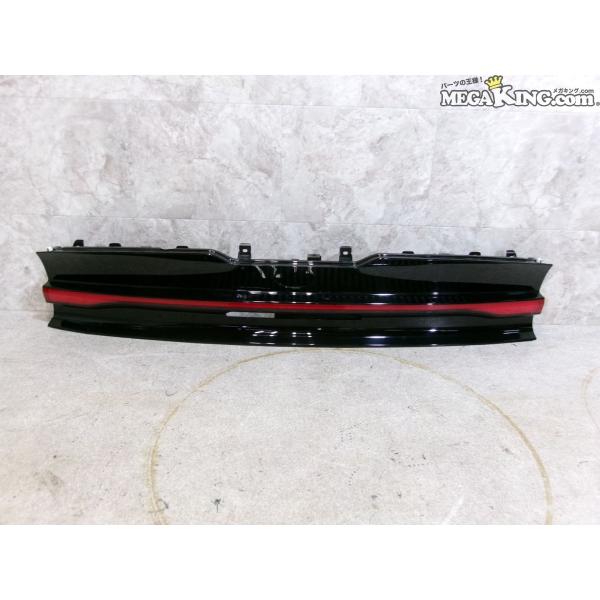 ZVW60 60系 プリウス 純正 ノーマル リアガーニッシュ テールランプ