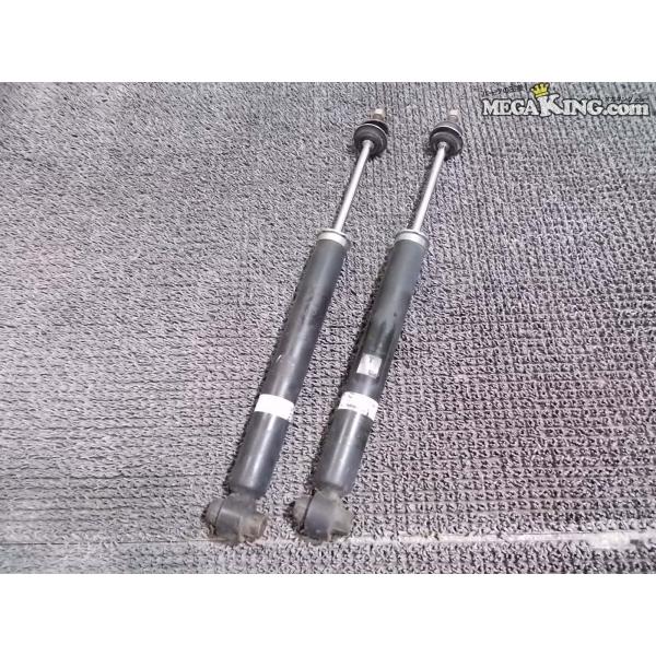 レクサス ZWA10 CT 純正 SHOWA リア リヤ ショックアブソーバー 2本