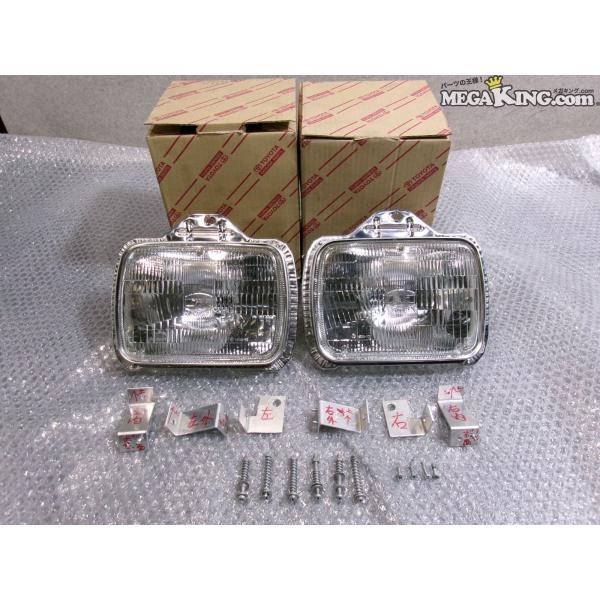☆未使用☆KR42 タウンエース 純正 ノーマル ハロゲン ヘッドライト