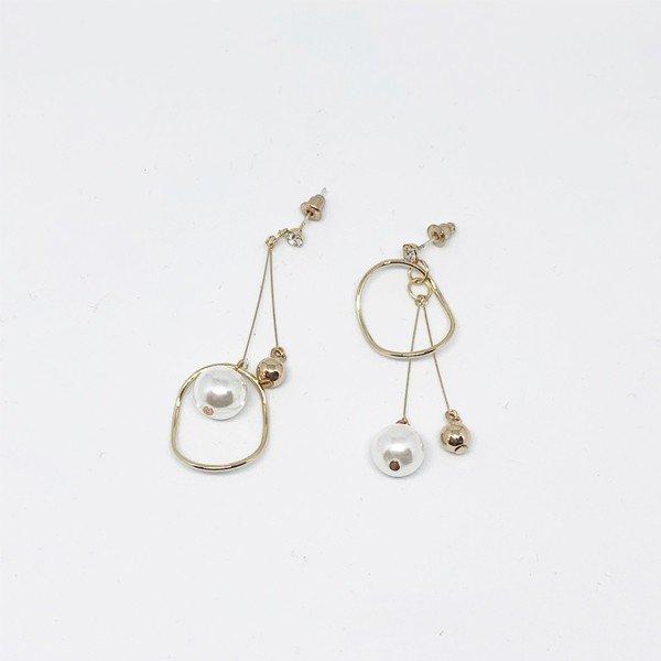 ジュエリー パール 変形 アシンメトリー ラインストーン ピアス イヤリング 揺れる ゴールド  Earrings  レディース