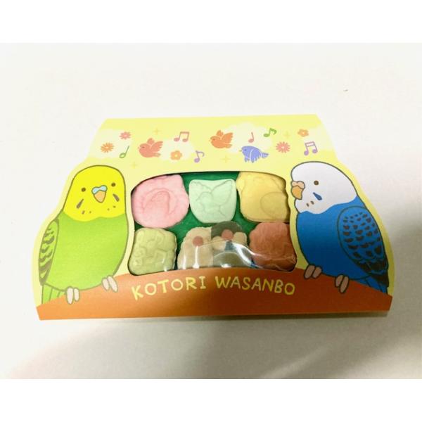 袋を開けた瞬間、そのかわいらしさに皆様とても笑顔になられます。お茶はもちろん、抹茶にもとてもよくあいます。※和三盆には独特の風味があり、スーッととろける口溶けの良さ、淡白さなど、他の砂糖にはない特質を持っております。カルシウム・鉄分などが含...