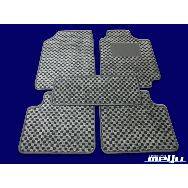 汎用フロアマット/軽/普通車兼用