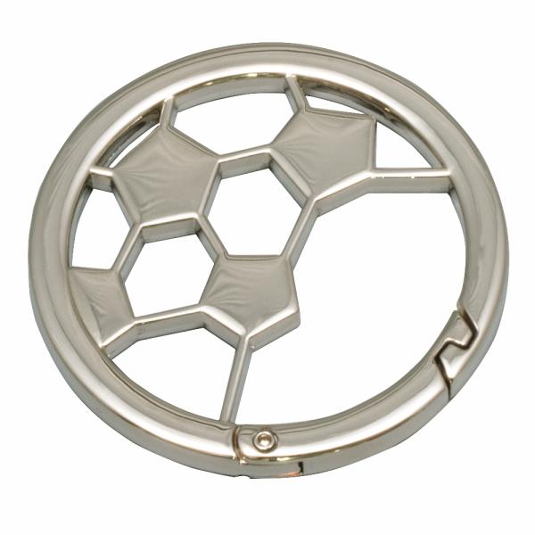 カラビナ　サッカーボール