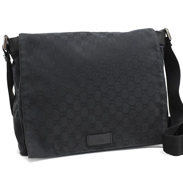 GUCCI GGキャンバス　ショルダーバッグ GUCCI グッチ GGキャンバス ショルダーバッグ 斜め掛け