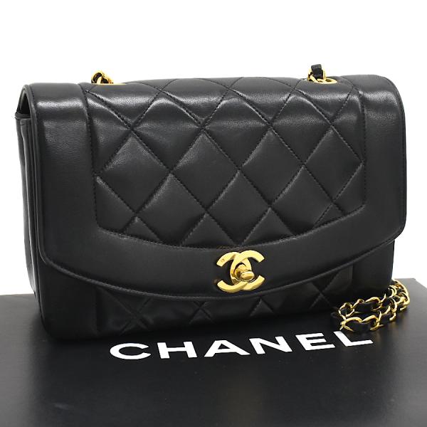 【美品】シャネル　ダイアナ　フラップ　マトラッセ　ラムスキン　チェーンショルダー マトラッセ ダイアナフラップ チェーンショルダーバッグ ラムスキン