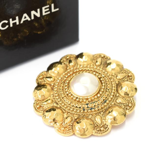 CHANEL　シャネル　ゴールド　フェイクパール　フラワー　ブローチ 今日特価】CHANEL シャネル 22 年 ハーフパール フラワー