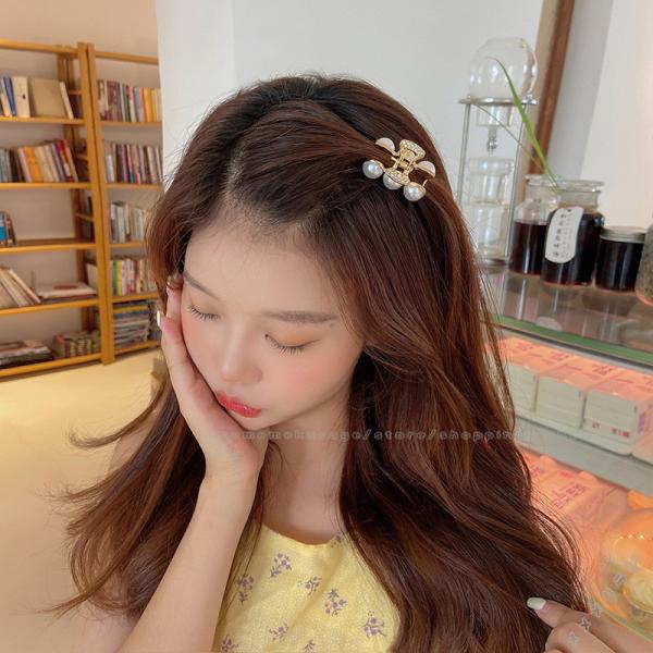 ヘアクリップ パール ミニ バンス クリップ 韓国 ヘアアクセサリー 髪飾り 髪留め おしゃれ プレゼント まとめ髪 小さい :rage200401243:メメメクラゲ 通販 ミニ バンスヘアクリップ パール ヘアアクセサリー 韓国 簡単髪留め 上品