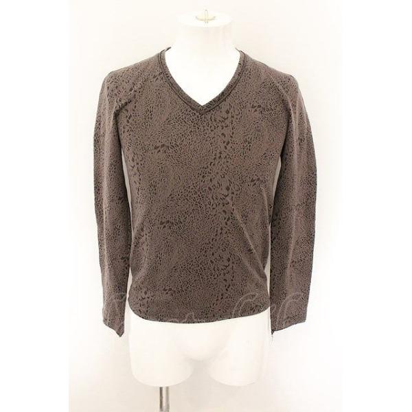 TORNADO MART / エンボス総柄Vネックカットソー - ブラウン系 O-24-11