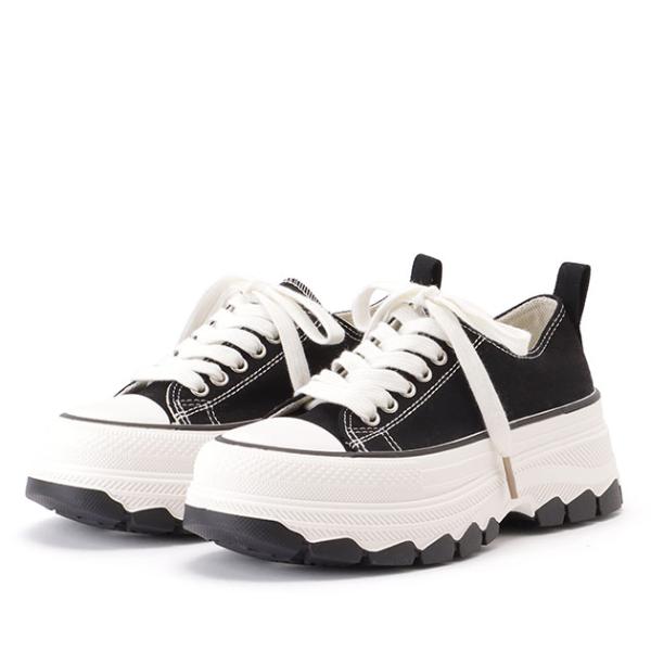 ■サイズ【35サイズ】22.5cm【36サイズ】23.0cm【37サイズ】23.5cm【38サイズ】24.0cm【39サイズ】24.5cm【40サイズ】25.0cm■素材甲材：ポリエステル/ 底材：合成ゴム■モデル情報身長158cm / 体...