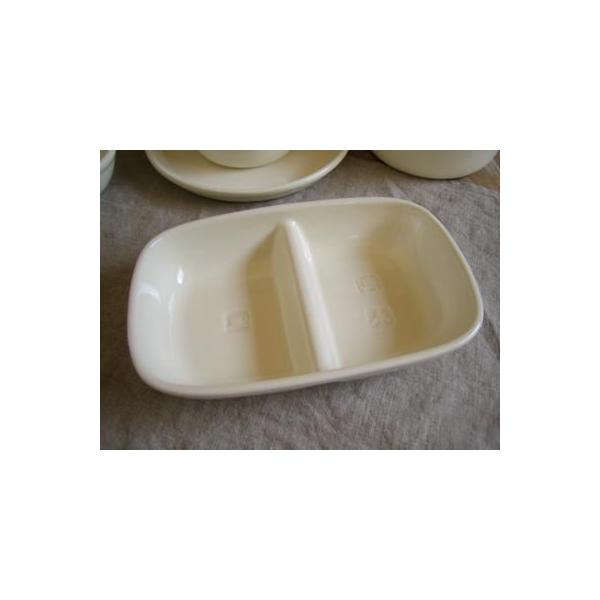 スタジオエムより、ピクトグラムをポイントに、機内食の器をイメージしたエアロポルトシリーズのご紹介です。朝食やランチ、外ごはんなどに。お子様向けにもお勧めのシリーズです。厚手で安定感があり、オーブン、レンジ対応なのでボールはココットとして使っ...