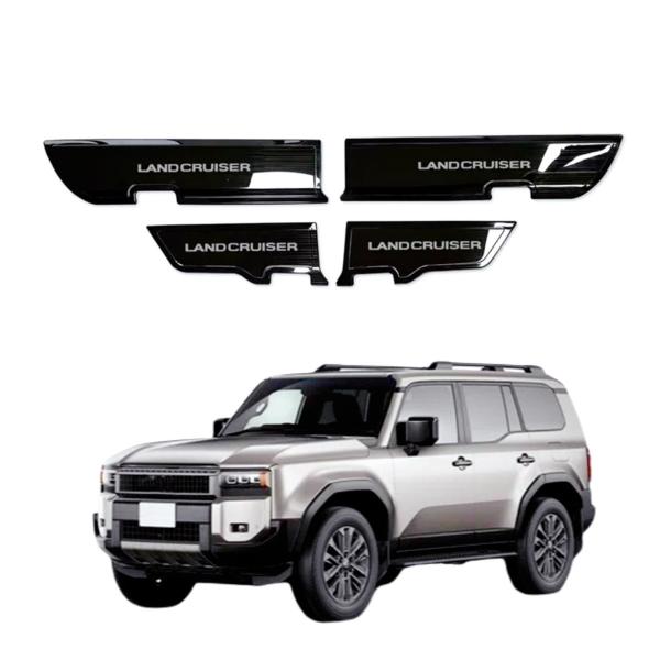 Uxi.Shop新型ランドクルーザー250系対応 LC250 ランクル250 専用設計 ドアキックガード ドアキックマット インテリアパネル ステンレス材質 4点セット