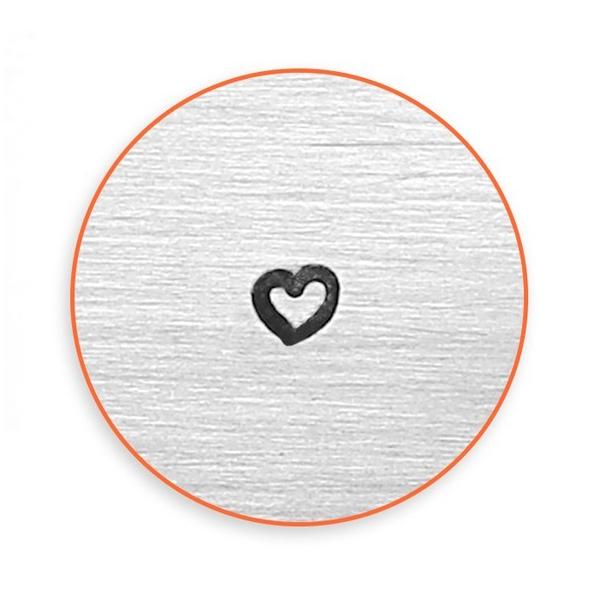 小さなハートのデザイン刻印Heart Outline, 2.5mmデザインサイズ　最大約2.5mm最高水準で製造されたプロ品質の刻印です。さびを防ぐために油で軽くコーティングして保管してください。この刻印は硬化鋼から設計されており、ステンレ...