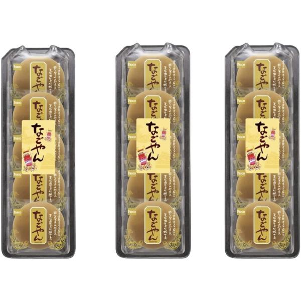 かすてらまんじゅうの生地で黄味あんを包みました。名古屋を代表する銘菓として広く親しまれている「なごやん」はお子様からご年配の方までどなたにも喜ばれるおいしさで、常に変わらぬ人気です。