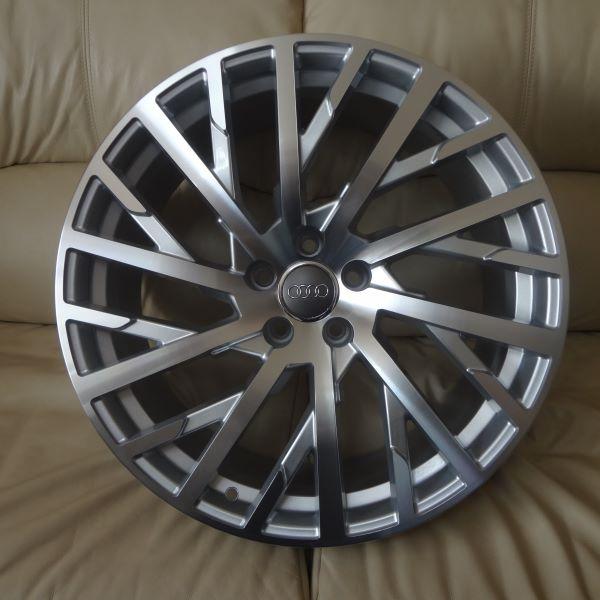 【バリ溝】アウディ(Q5・SQ5用)スタッドレスホイール＆タイヤ バリ溝】アウディ Q5 純正 20in 8J +39 PCD112 グッドイヤー