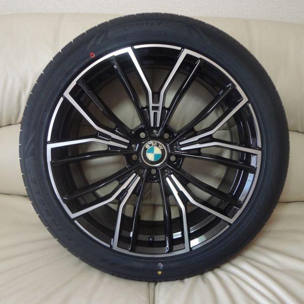 20インチ ブラックホイール 245/35R20