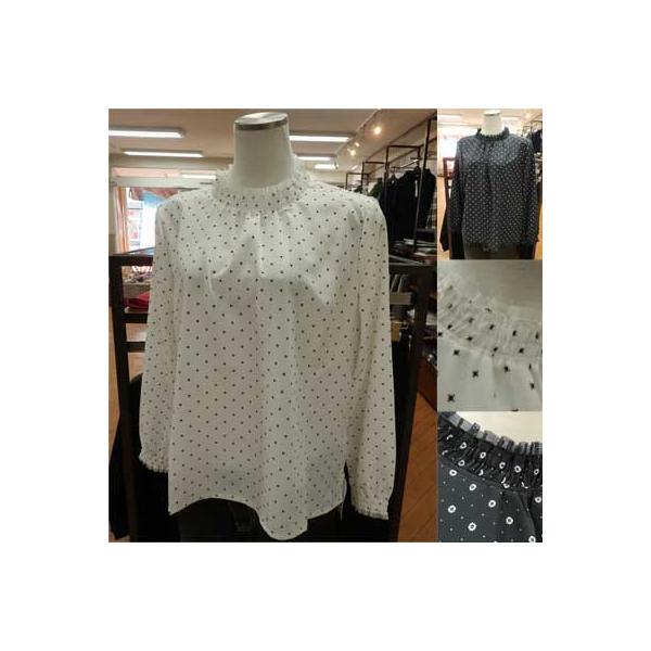 ivory beads ゴムギャザーのハイネックブラウス♪