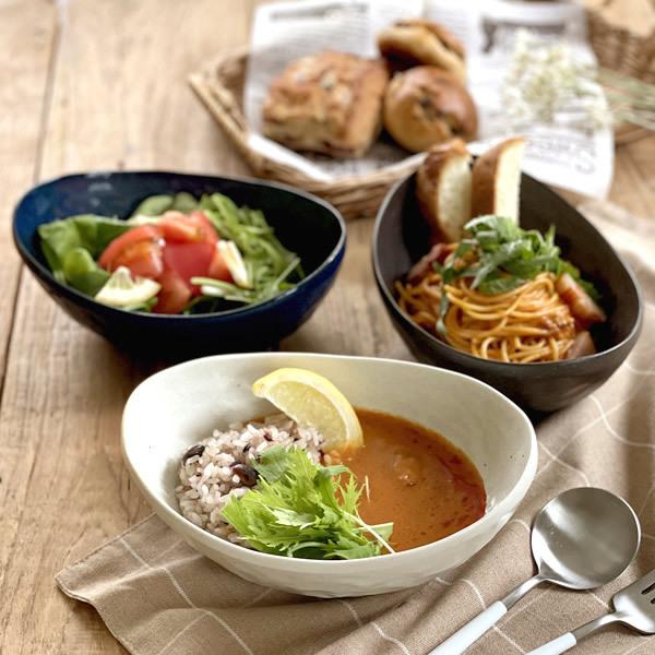 【サイズ】19.0cm×13.8cm×高さ7.1cm（※全て外寸です）【重さ】504g（※サイズと重さは商品ごとに誤差がございます）【材質】磁器【質感】粉引→ややマット、丹波黒→ザラザラ、窯変ネイビー→ツルツル※日本製（美濃焼）  ※強化磁...