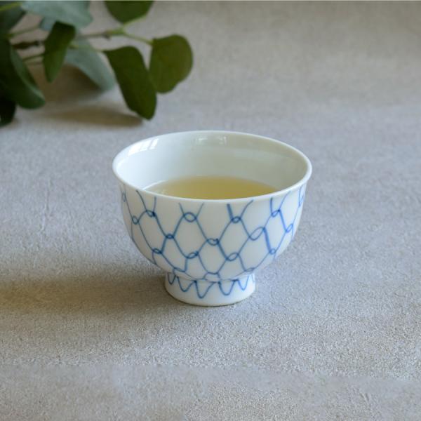 【商品名】外網煎茶【サイズ】9.0cm×8.9cm×高さ6.8cm（※全て外寸です）【重さ】126g（※サイズと重さは商品ごとに誤差がございます）【容量】満水時175cc【材質】磁器※日本製(瀬戸焼)※電子レンジ、食器洗浄機：可