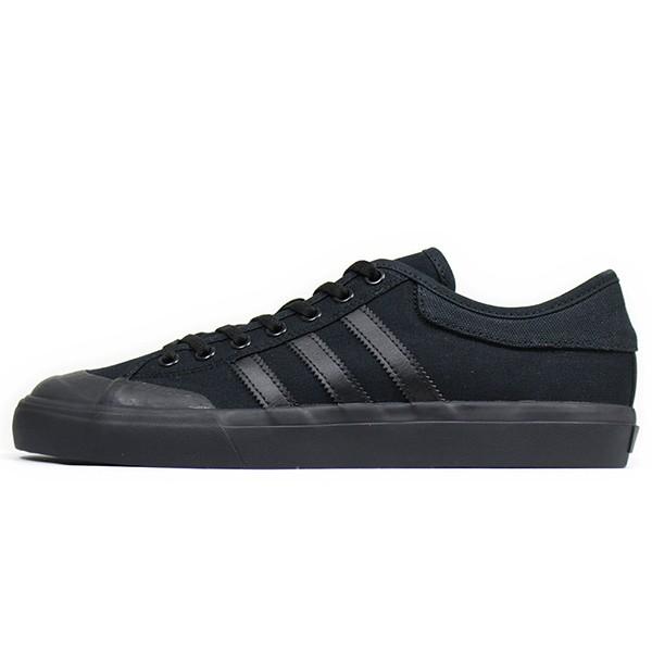 all black adidas matchcourt