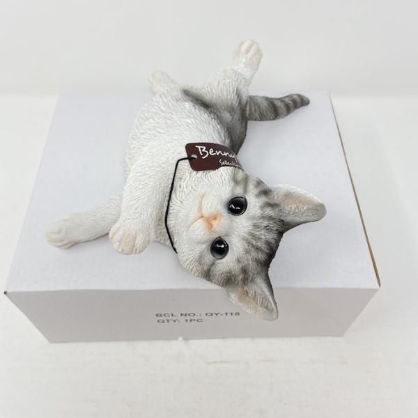 ベニーズキャット ゴローン サバ白 猫 置物 可愛い 大好評です リアル アニマルオブジェ インテリア 動物 庭 玄関先 仔猫 ガーデンオーナメント 雑貨 子猫 かわいいネコ