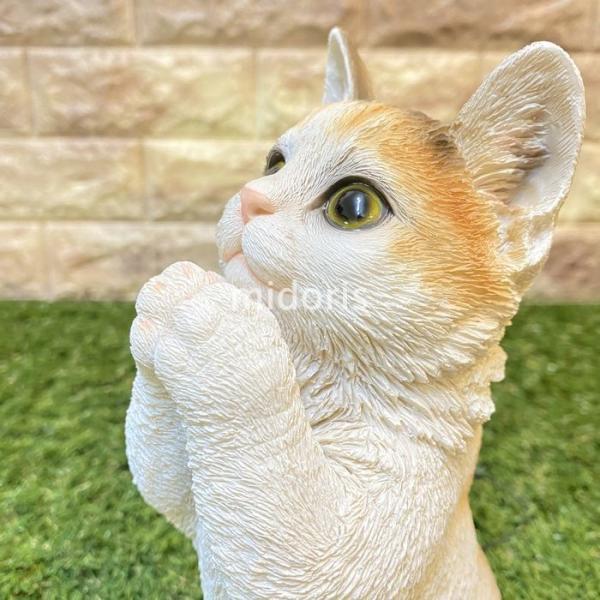 ベニーズキャット ちょーだい ミケ 猫 置物 可愛い リアル アニマルオブジェ インテリア かわいいネコ 動物 子猫 仔猫 ガーデンオーナメント 玄関先 庭 雑貨