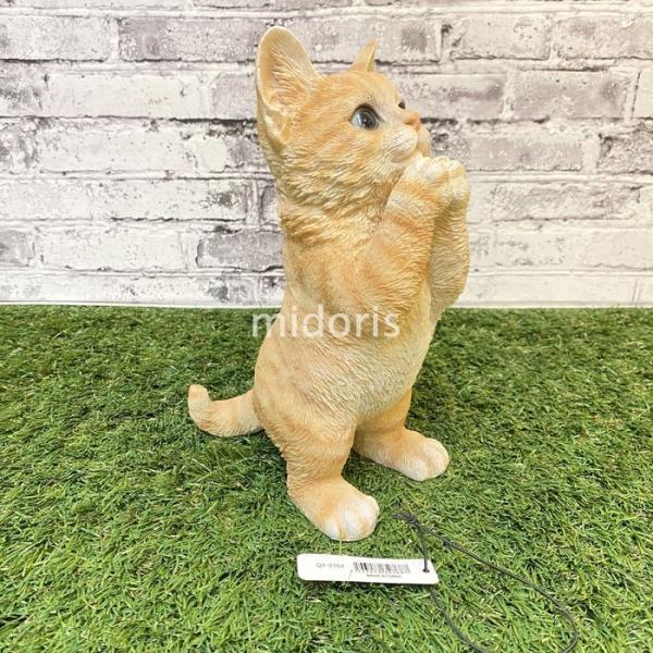 ベニーズキャット ちょーだい 茶トラ白 猫 置物 可愛い リアル アニマルオブジェ 子猫 雑貨 動物 インテリア 仔猫 庭 ガーデンオーナメント 最新 かわいいネコ