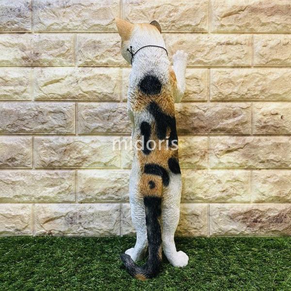 ベニーズキャット 窓の外を眺めてます ミケ 猫 置物 可愛い 男女兼用 リアル アニマルオブジェ かわいいネコ 仔猫 動物 玄関先 インテリア 庭 子猫 雑貨