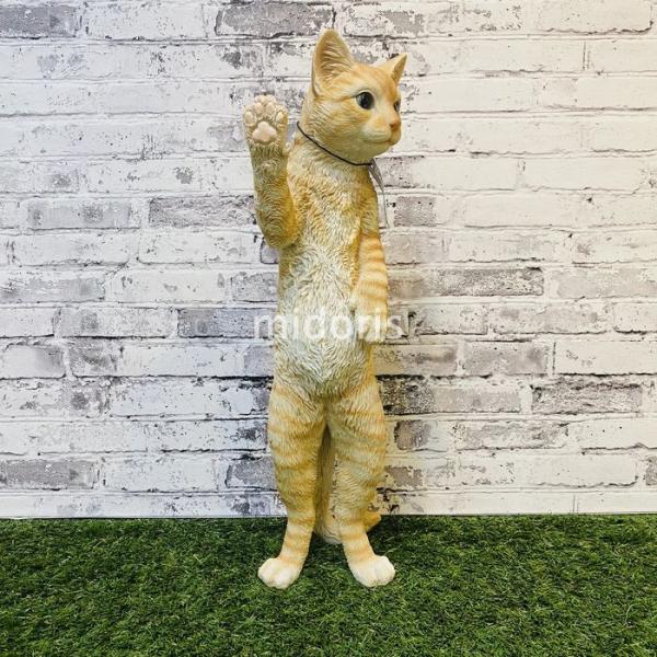ベニーズキャット 窓の外を眺めてます 茶トラ白 猫 置物 可愛い リアル