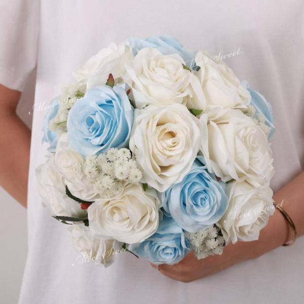 可愛いブーケです。ブライダル、イベント贈答品、インテリアに最適です。晴れの舞台に、新しいタイプのサプライズプレゼントとしてお勧めです。生花と違って枯れることがないので、思い出と一緒にいつまでも形として残せます。サイズ：幅約 22cm 高さ約...