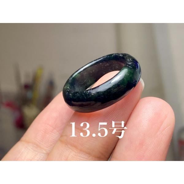 L11-03 一点物黒緑13.5号ミャンマー産天然A貨 本翡翠 くりぬき リング L11-118 一点物 黒緑 13.5号 ミャンマー産天然 A貨 本翡翠 くりぬき