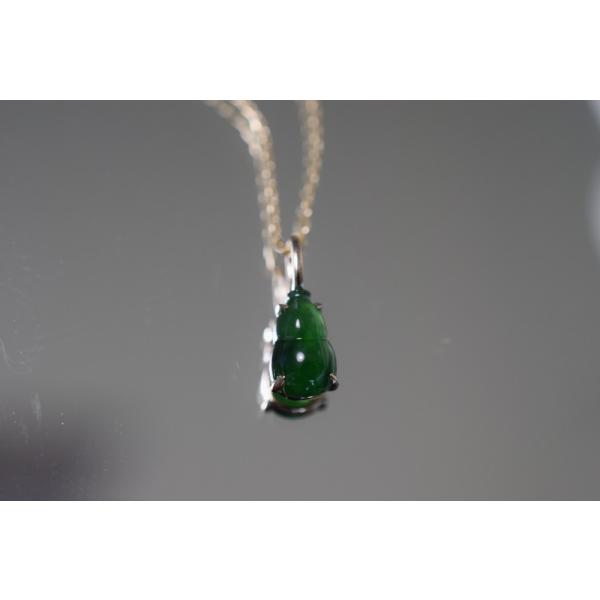 本翡翠　金運アップ高氷銭蛙k18チャーム 本翡翠、k18氷種金運アップ雫ネックレストップ - メルカリ