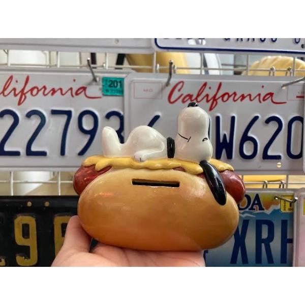 Xk[s[  re[W \[Z[W Snoopy Sausage Vintage Bank