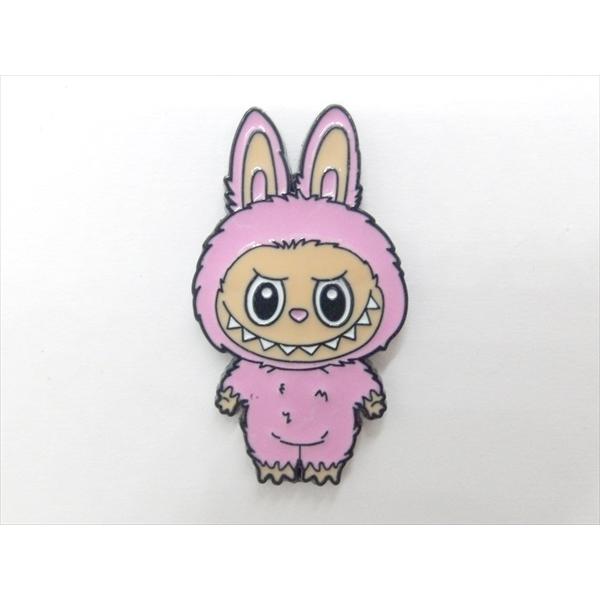 ★専用★　ラブブ　LABUBU ピンズ　ピンバッジ　2点　バイザークリップ POPMART ラブブ ピンバッジ 4個セット labubu - メルカリ