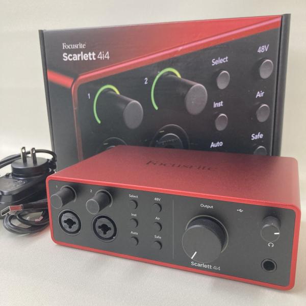 アウトレット》Focusrite オーディオ インターフェイス Scarlett 4i4