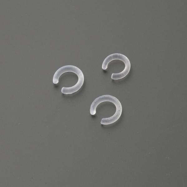 レガートリング　3つの特長1.新しい発想で、音色が変化。2.取り付け、取り外しが簡単。3.ストレスがかかりやすい部分に取り付けることで、共振により、響きが増幅。レガートリングは人口象牙に近い特殊な材質で、楽器に装着させるだけで効果が出ます。...