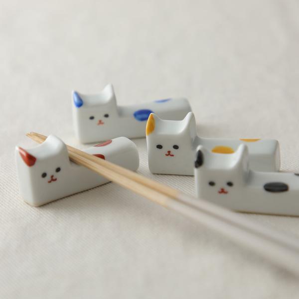 ぶち角ネコ 箸置き4個セット 化粧箱入り 赤/青/黒/黄 爆買 : 京都匙亀