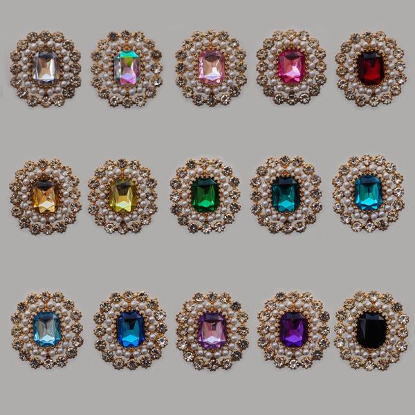 パール×ビジュー スクエアー センターパーツ1個　80円サイズ：　約2.2cm×2cm（ 22mm × 20mm ）台座カラー　ゴールド☆数量1で1個☆ご希望のカラーを選んでくださいA： クリアB： オーロラC： 薄ピンクD： ピンクE： ...