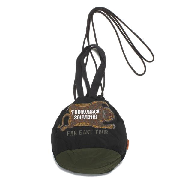 KRIFF MAYER クリフメイヤー“クリフメイヤー”のスーベニア刺繍巾着BAG・人気のスーベニア巾着バッグに新作が登場・細部までこだわった刺?がポイント・見た目以上に大容量の優れもの・手持ちでもショルダーバッグとしても◎・内部にポケット...