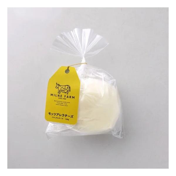 ミルン牧場の生乳100％使用！天然素材のみのフレッシュチーズです。あらゆる野菜や料理との相性が良いので、お好きなお料理に加えてお使いください！【モッツァレラチーズ】・名称：ナチュラルチーズ・商品名：モッツァレラチーズ・内容量：100g・原材...