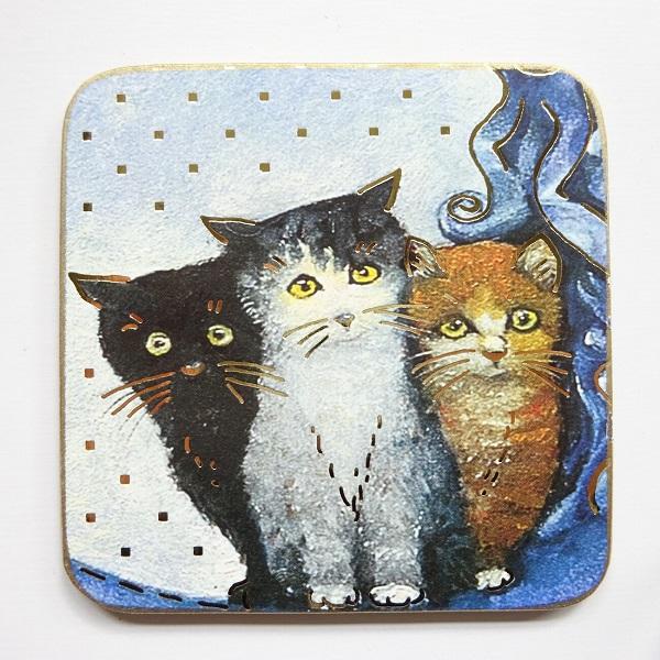 オーストリア・ウィーンのルカベーシックの猫のコースター縁どりのゴールドがポイントになりますが上品ですHAND MADE IN WIENハンドメイド品のため絵柄の出方が写真とは異なる場合がございます■アーティスト：レナーテ・コブリンガー■素材...