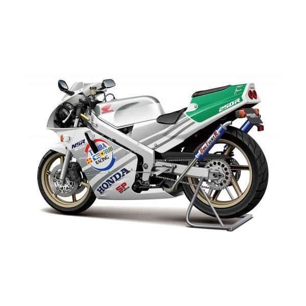 ※未塗装・未組み立て（組み立てには工具などが必要となります）※掲載されている画像は試作品です。PROSPEC通称銀テラと呼ばれる車体色を採用した1989年モデルのNSR250R SPを1/12スケールでモデル化チャンバーやバックステップ、ス...