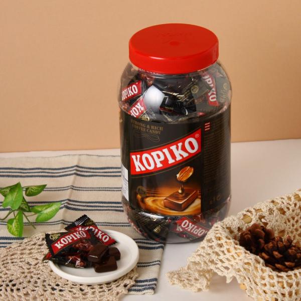 KOPIKO(コピコ)  コーヒーキャンディー厳選されたジャワコーヒーから作られたコピコ・コーヒーキャンディーは、一度食べたらやめられない『食べるコーヒー』です。コーヒーの濃い香りと深い味わいで世界各国から愛されています。特売向けにピッタリ...