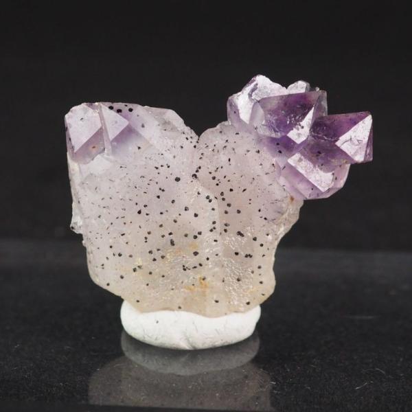 アメシスト双晶 アメジストの日本式双晶 84度33分 透明感 大 Buyee Buyee 日本の通販商品 オークションの代理入札 代理購入