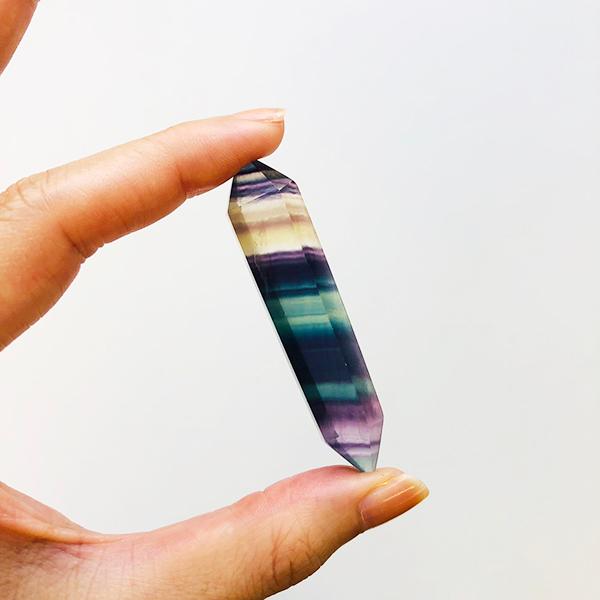 知性を高める石と言われるフローライト 六角形 : Mineral&Fossil