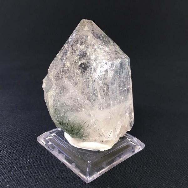 イタリア産モンブラン水晶 アクチノライトインクォーツ 透明台座付き
