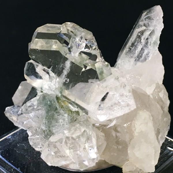 イタリア産モンブラン水晶 アクチノライトインクォーツ 透明台座付き