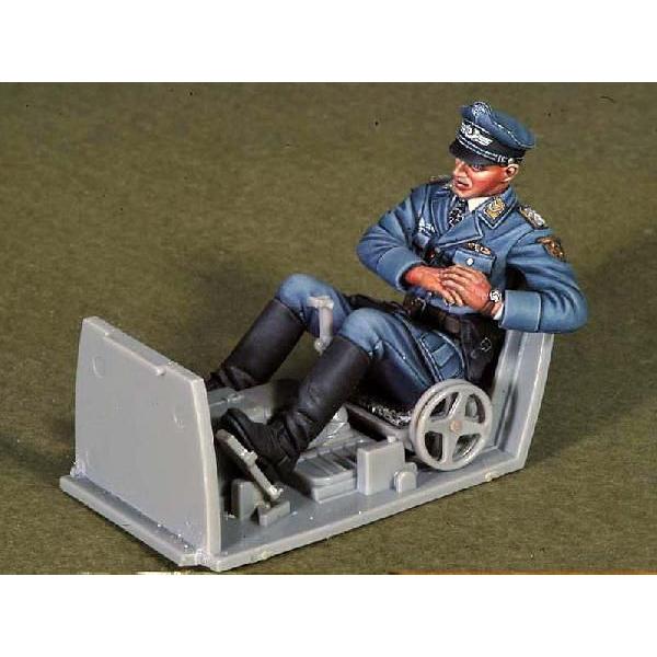 ドイツ空軍 エースパイロット ヘルマン グラーフ Hermann Graf 1 32 Dp32p05 Buyee Buyee 日本 の通販商品 オークションの代理入札 代理購入