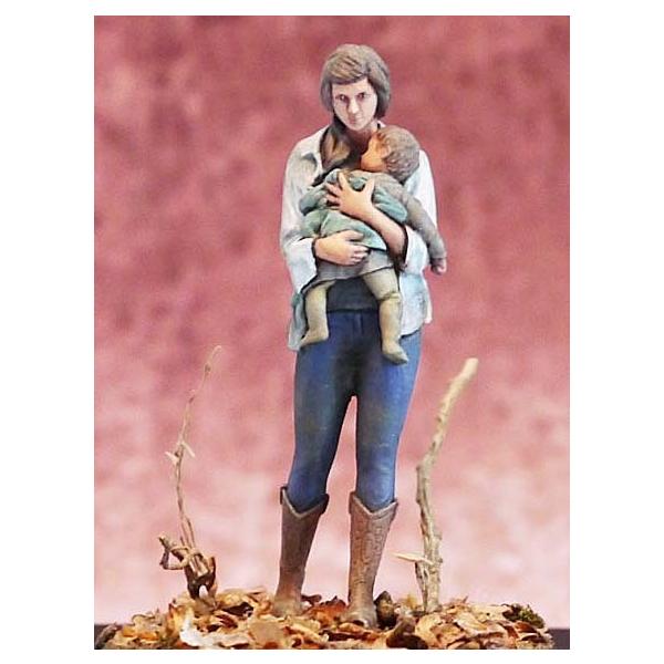 生存者シリーズ リンダと赤ちゃん Survivors Linda With Baby 1 35 Nyd S016 ミニチュアパーク 通販 Yahoo ショッピング